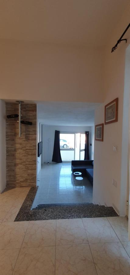Sardinia Suites & Apartments -Casa-Loft A Pochi Passi Dal Centro- ซานตา เตเรซา กัลลูรา ภายนอก รูปภาพ