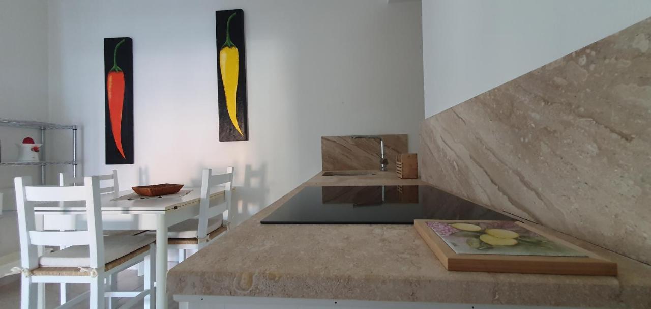 Sardinia Suites & Apartments -Casa-Loft A Pochi Passi Dal Centro- ซานตา เตเรซา กัลลูรา ภายนอก รูปภาพ