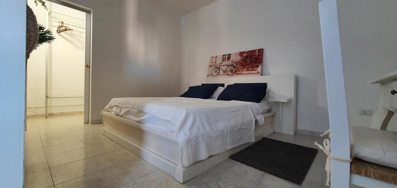 Sardinia Suites & Apartments -Casa-Loft A Pochi Passi Dal Centro- ซานตา เตเรซา กัลลูรา ภายนอก รูปภาพ
